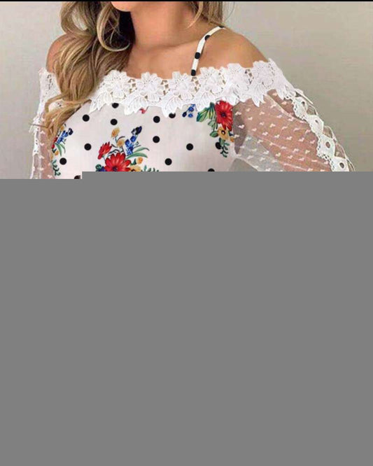 Short - sleeved lace shirt