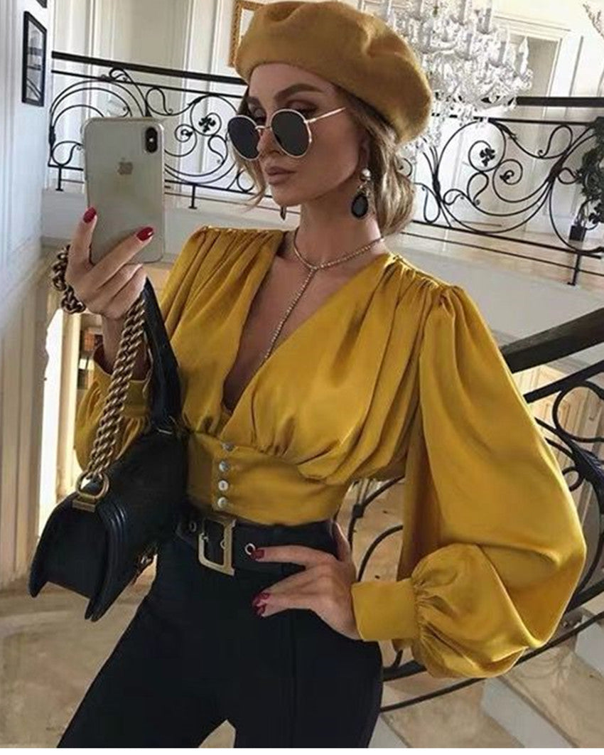 Long-sleeved bottom shirt
