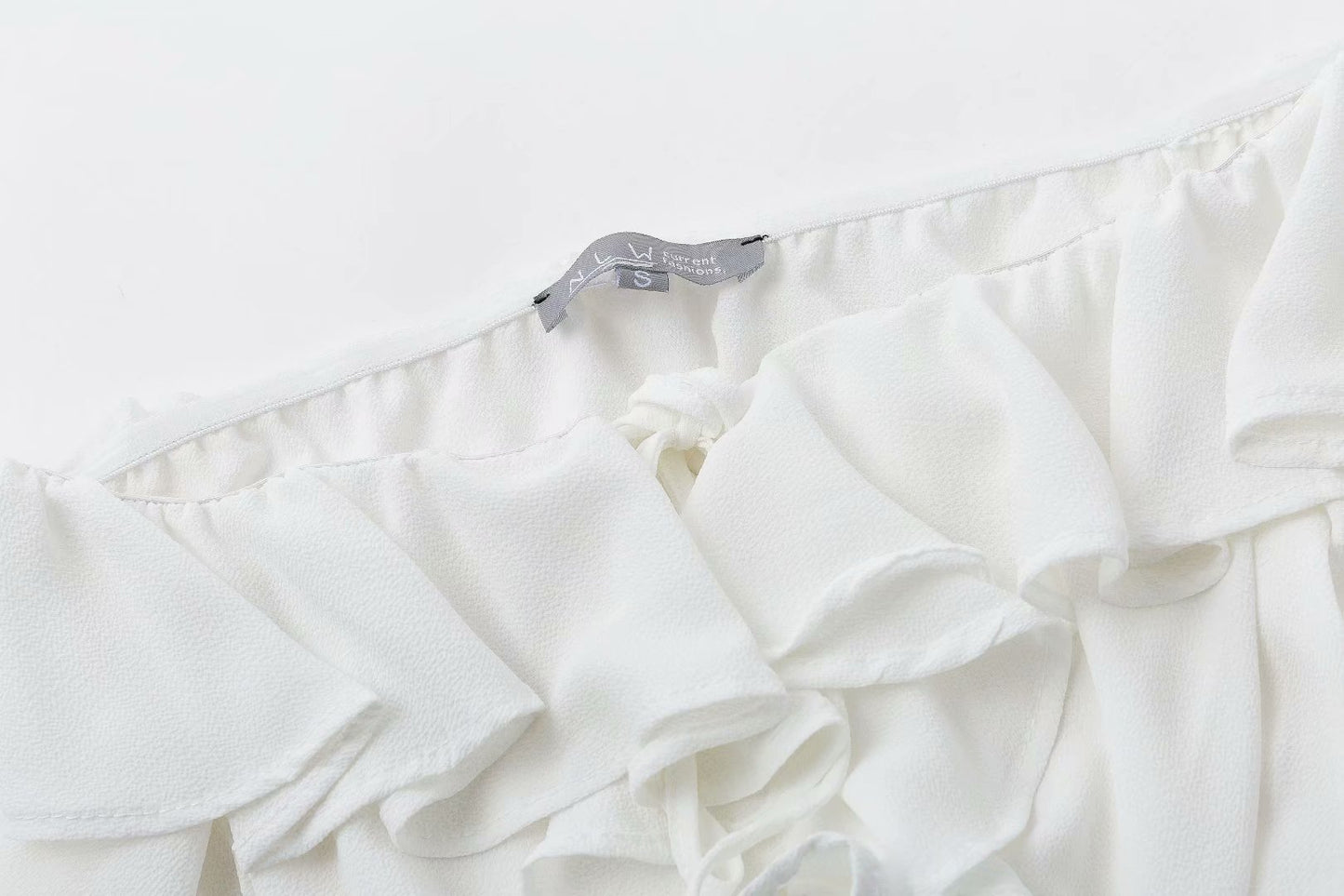 Lace-up shoulder ruffle shirt